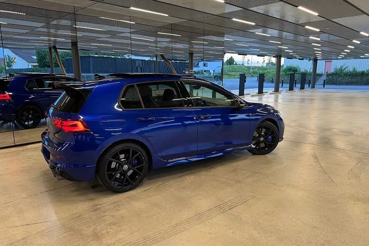 Seitenansicht Golf 8 R Performance in Bielefeld