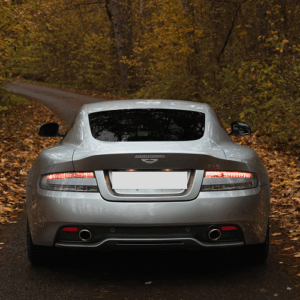 Heckansicht Aston Martin DB9 bei Stuttgart