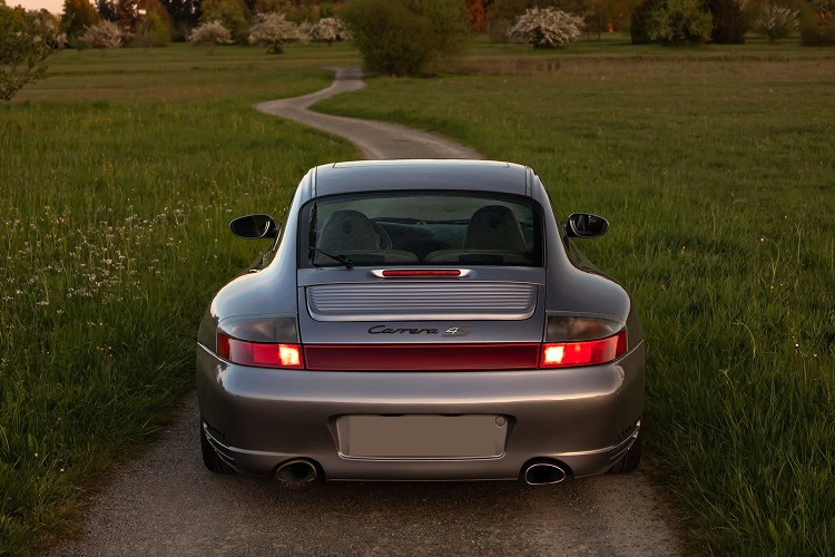 Heckansicht Porsche 911 Carrera 4S in Stuttgart