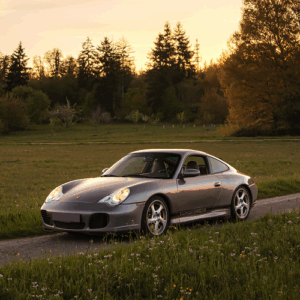 Porsche 911 Carrera 4S mieten in Stuttgart