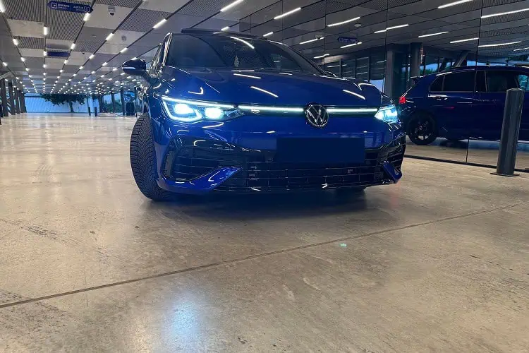 Golf 8 R Performance mieten in Bielefeld