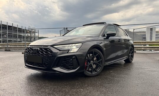 Audi RS3 Performance mieten in Bielefeld