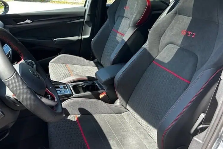 Fahrersitz Golf GTI Clubsport bei München