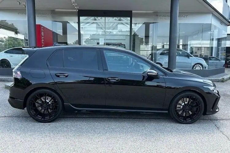 Seitenansicht Golf R bei München