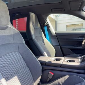 Sitz Porsche Taycan 4 Cross Turismo bei München