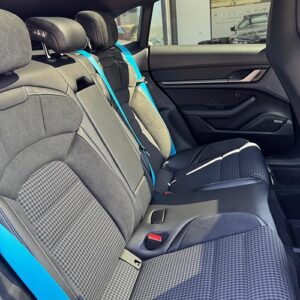 Rücksitze Porsche Taycan 4 Cross Turismo bei München