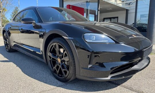 Porsche Taycan 4 Cross Turismo mieten bei München