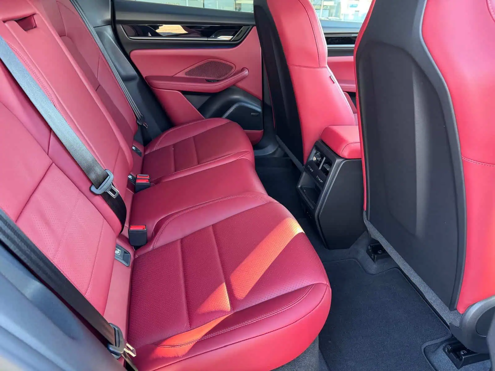 Rücksitze Porsche Macan 4 bei München