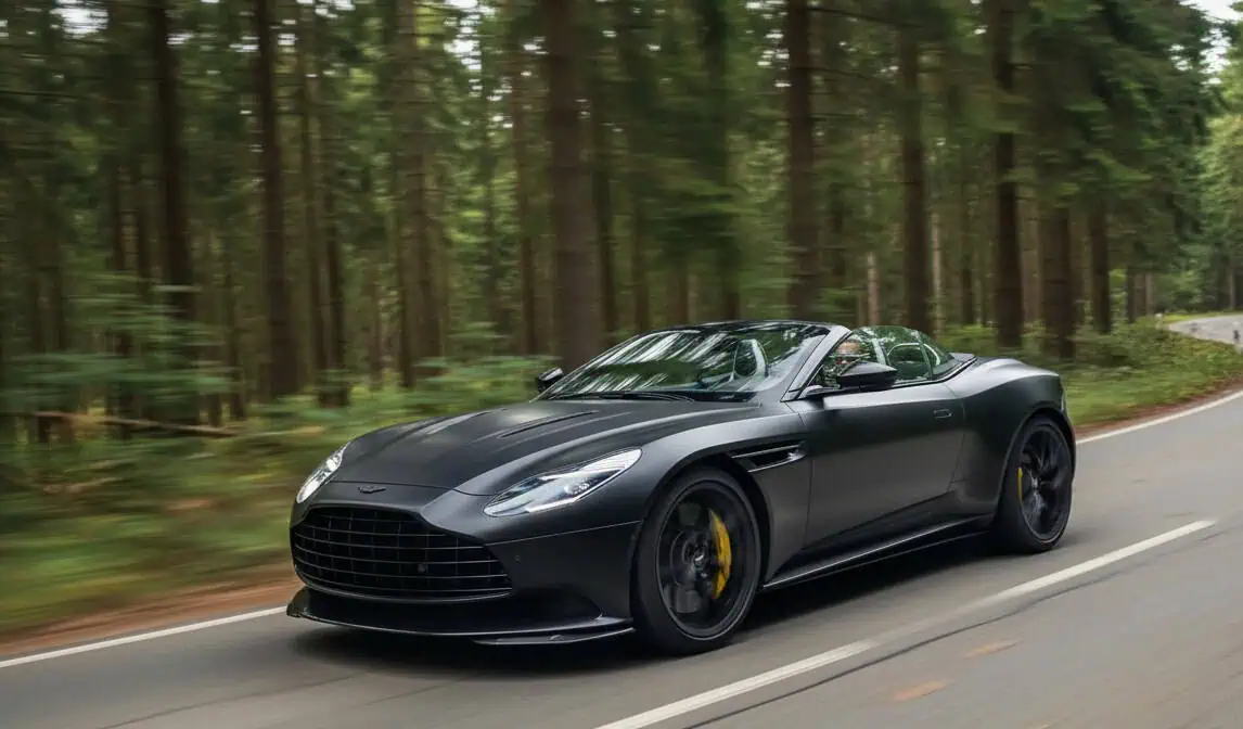 Aston Martin DB 12 Hero