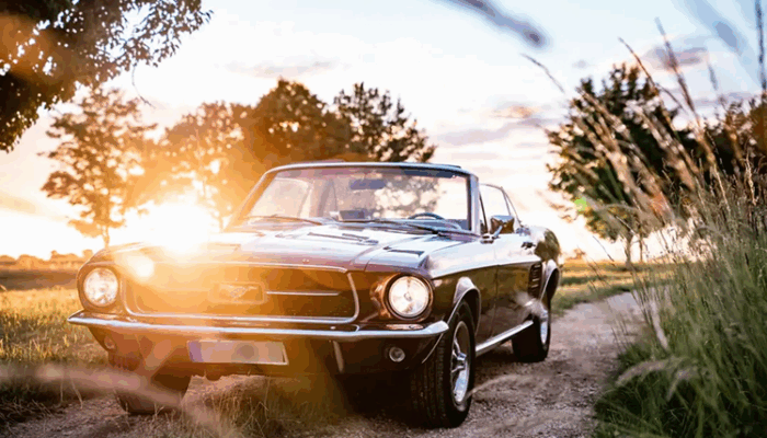 Ford Mustang Cabrio mieten in Stuttgart