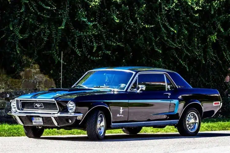 Ford Mustang mieten in Stuttgart