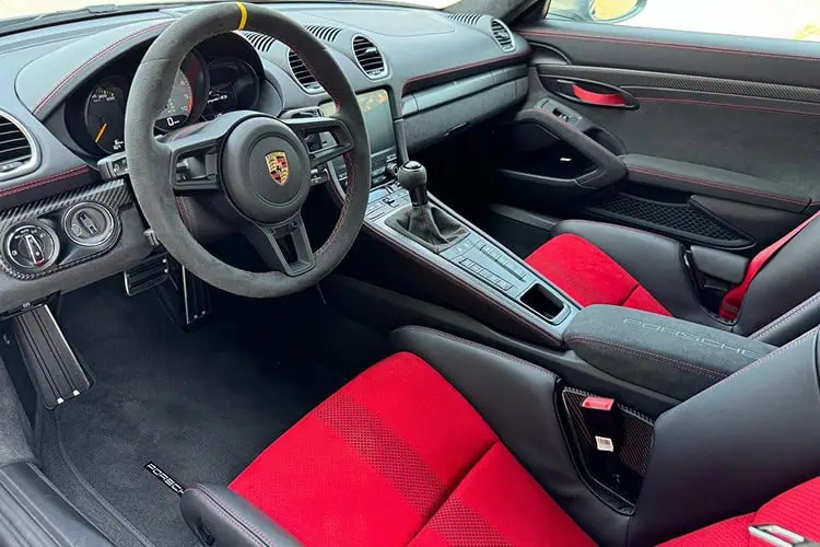 Lenkrad Porsche 718 Spyder RS bei München