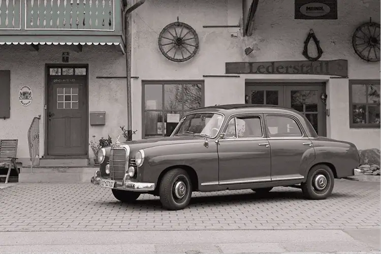 Mercedes-Benz Ponton 190 mieten in München