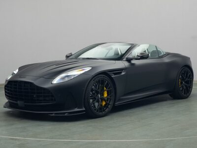 Aston Martin DB12 Volante mieten bei Freiburg