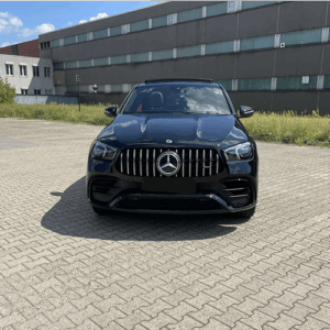 Frontansicht Mercedes-Benz GLE 63s AMG in Berlin