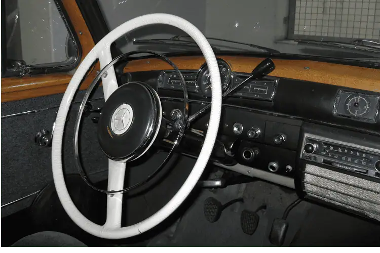 Interior Mercedes-Benz Ponton 190 in München