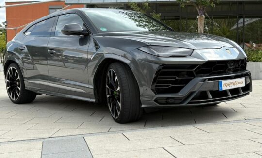 Lamborghini Urus in Dresden mieten
