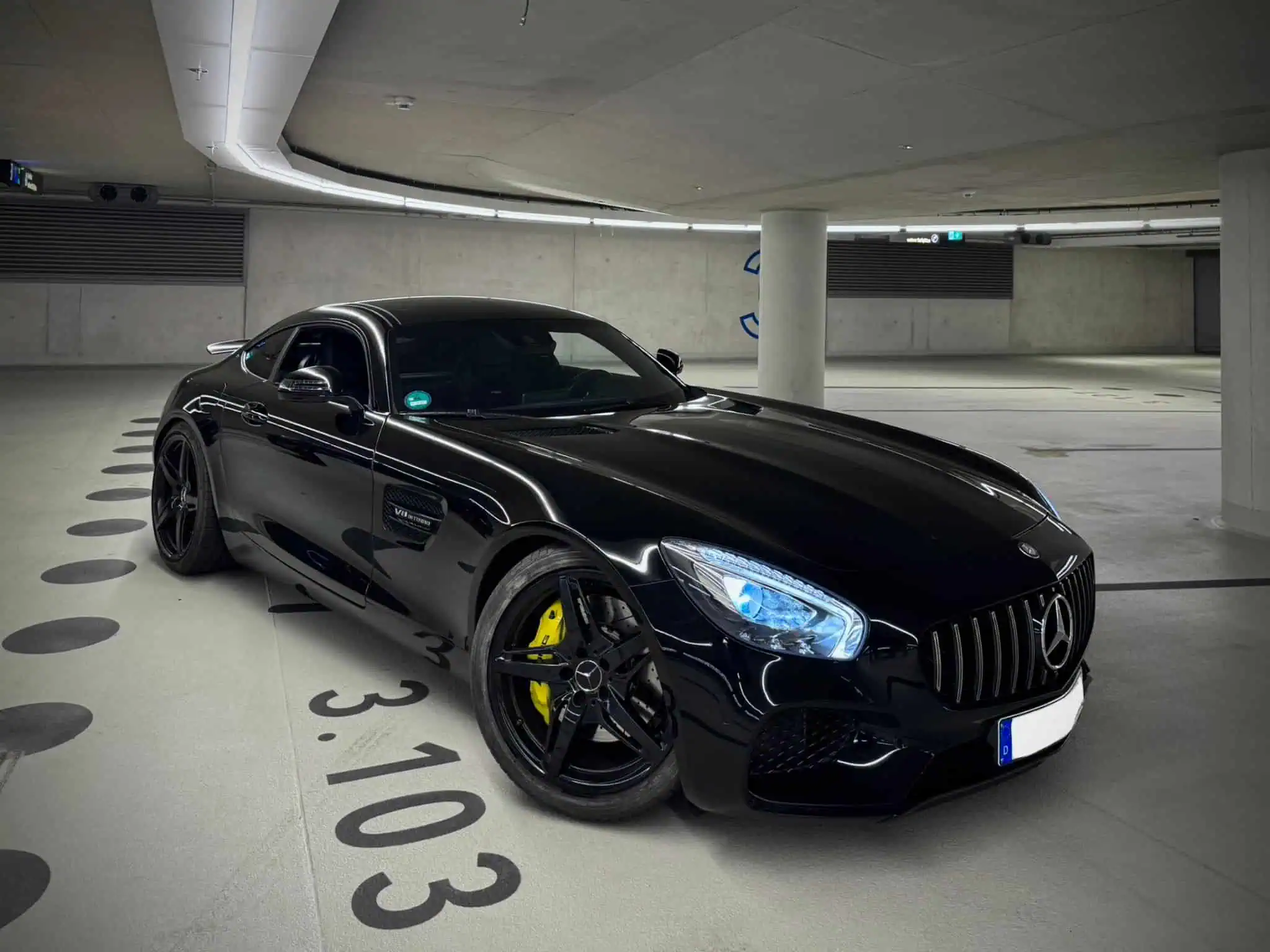 Mercedes AMG GT Düsseldorf frontside 2