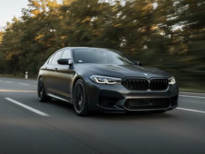 BMW M5 (G90) Limousine mieten in Wuppertal hero