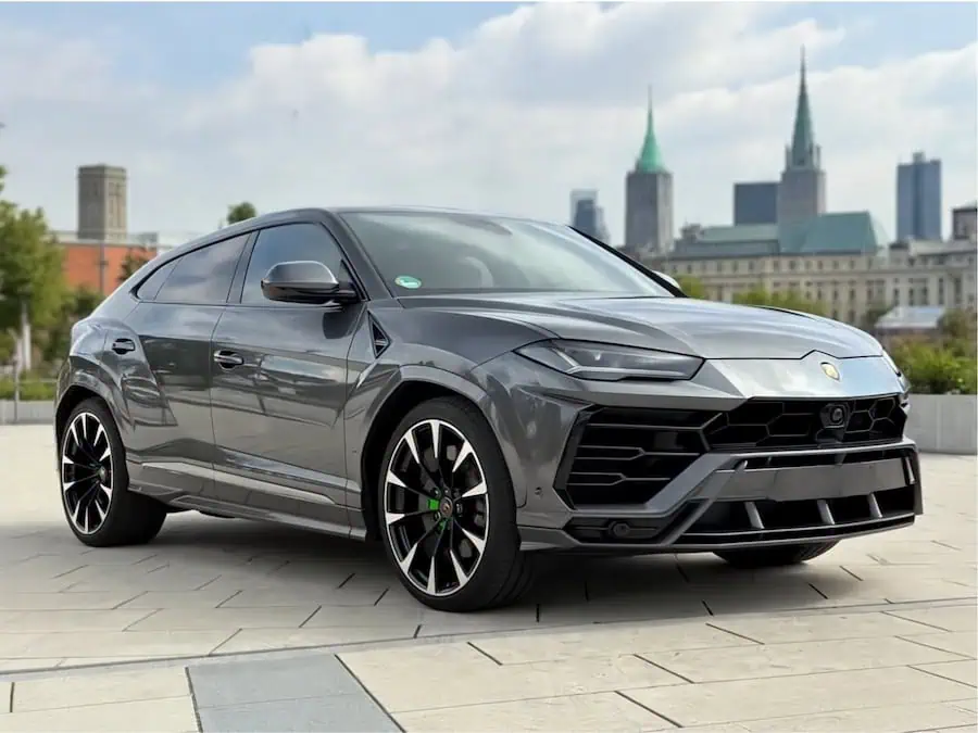 lamborghini Urus in Dresden Altstadt