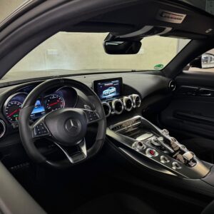 Mercedes AMG GT Düsseldorf cockpit