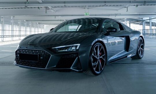 Audi R8 V10 RWD mieten in Heilbronn