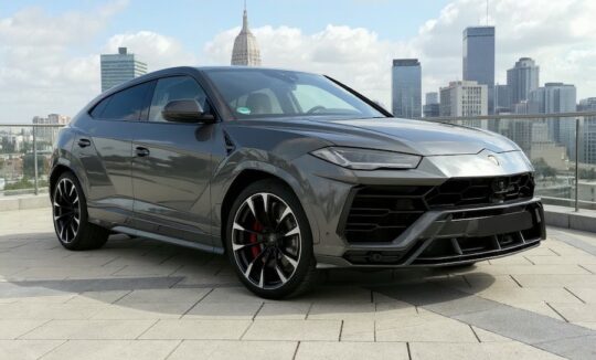 urus dresden hero