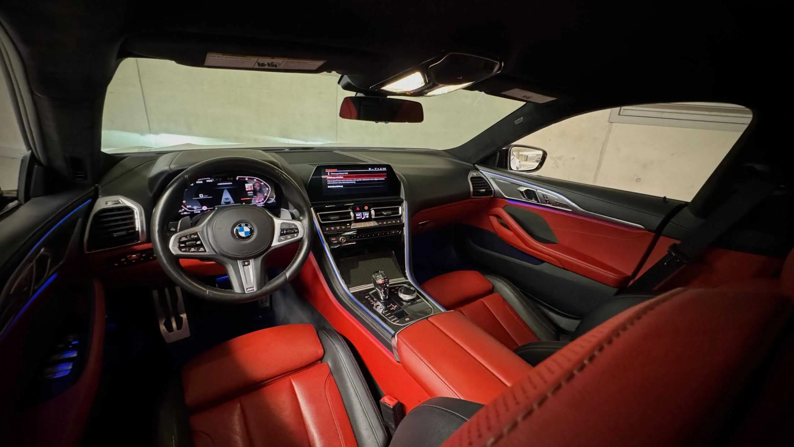 BMW M850i cockpit