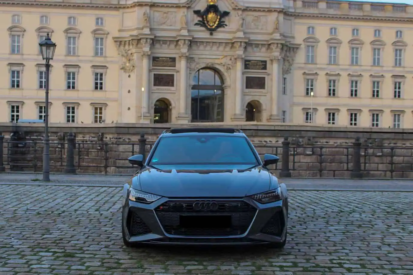 Audi RS6 Berlin Front