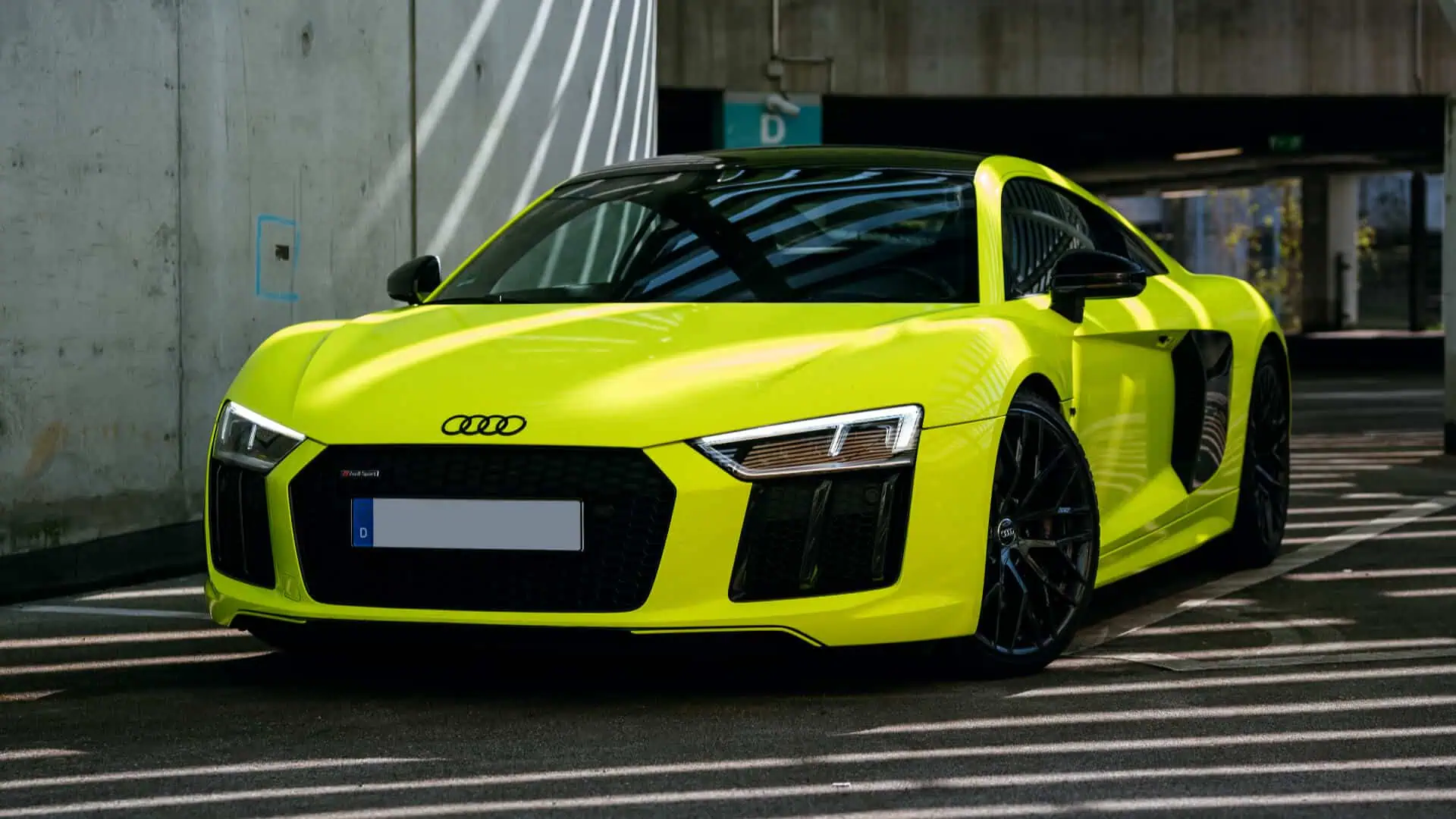 Audi R8 V10 Coupe mieten in Frankfurt am Main