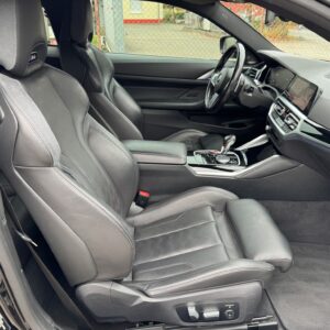 BMW M4 Competition Freiburg Cockpit 3