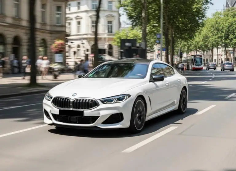 BMW M850i Hero