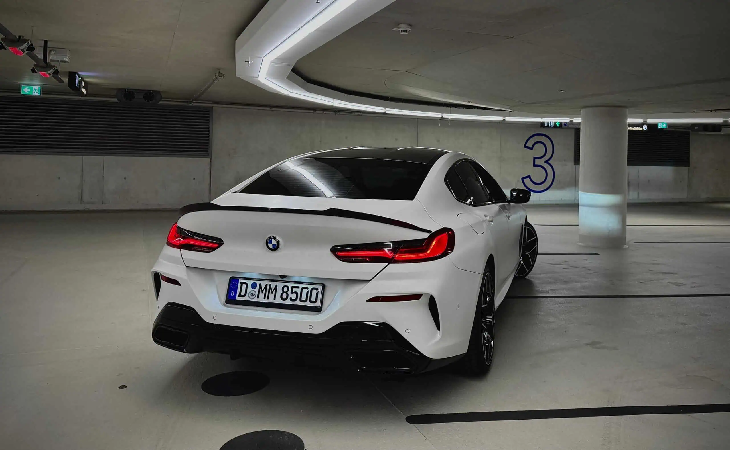BMW M850i Heck 2