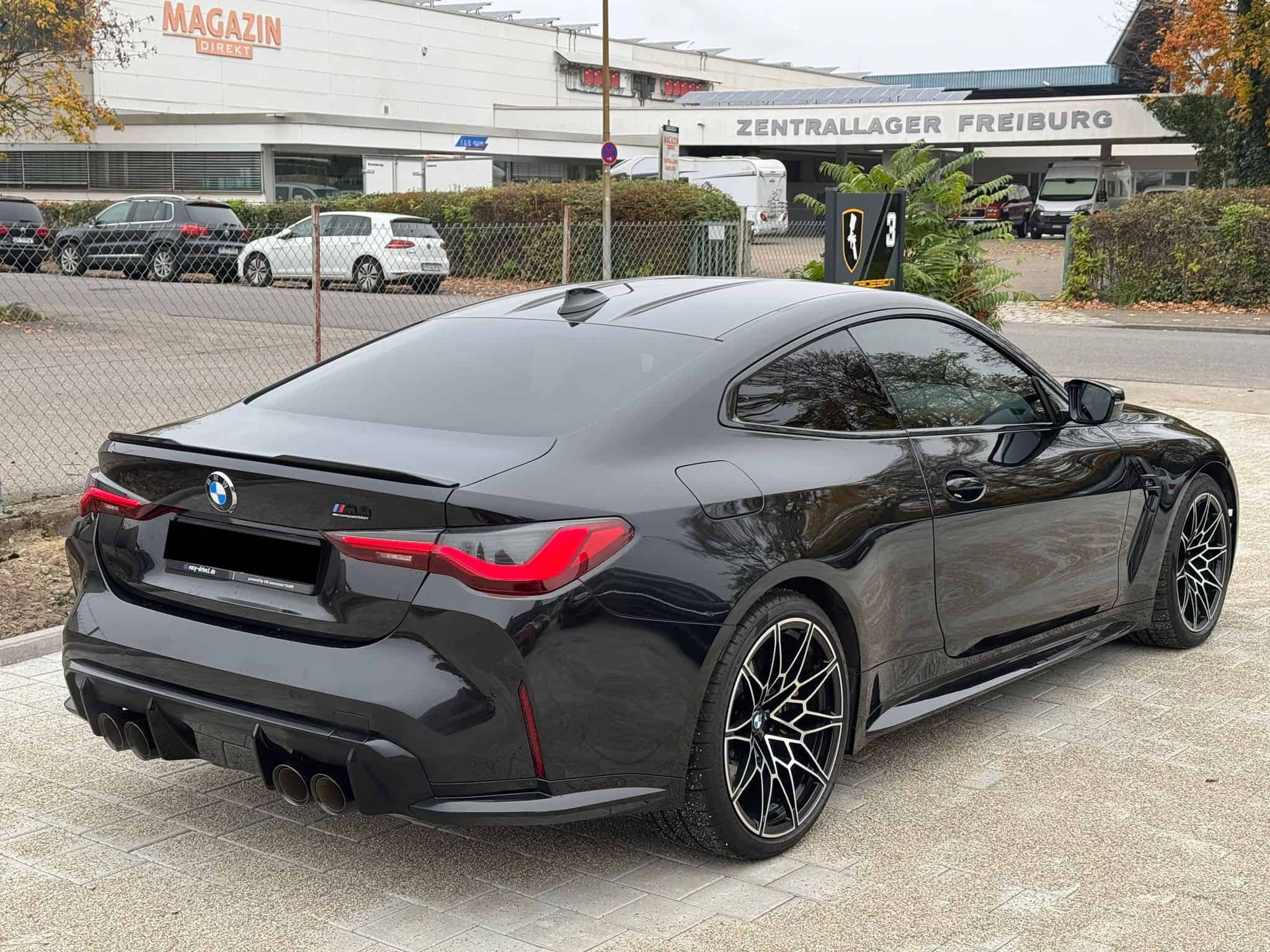 BMW M4 Competition Freiburg Heck 2