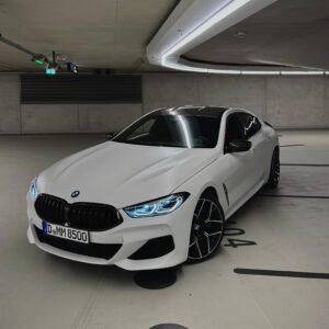 BMW M850i Front 3