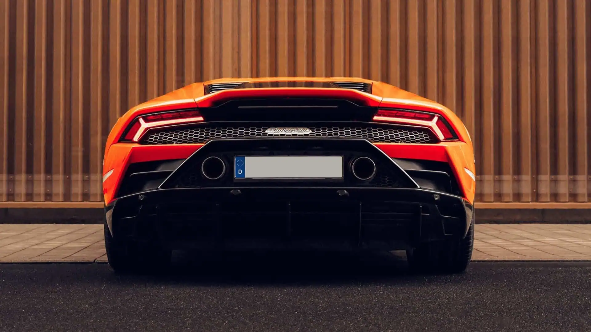 Heckansicht Lamborghini Huracán Evo in Frankfurt am Main