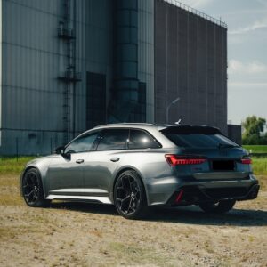 Seitenansicht hinten vom Audi RS6 in Passau