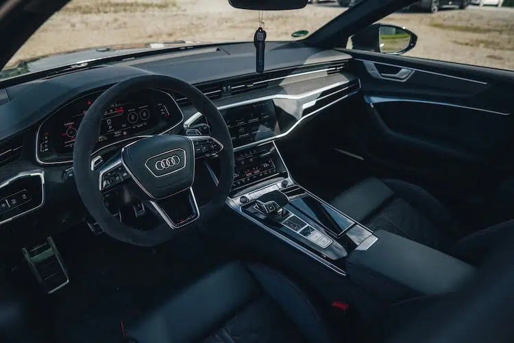 Innenraum vom Audi RS6 in Passau