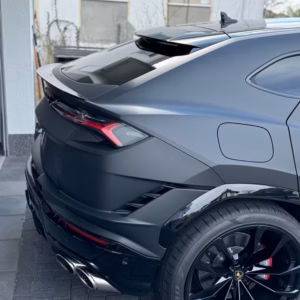 Lamborghini Urus S rechts