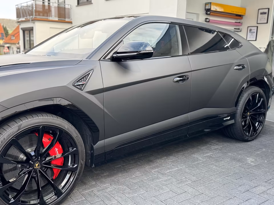Lamborghini Urus S seite links