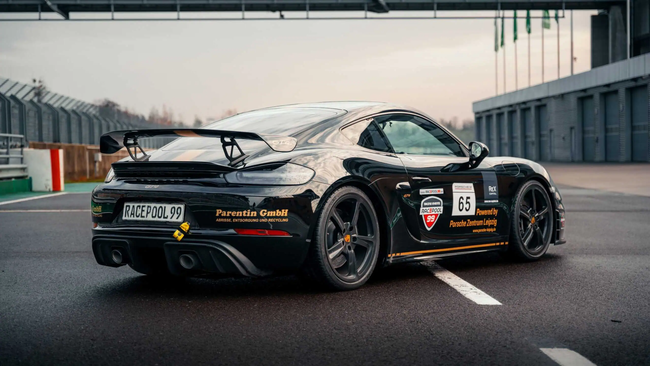 Gutschein für ein Porsche 718 GT4 Rennstreckentraining – Bild 4