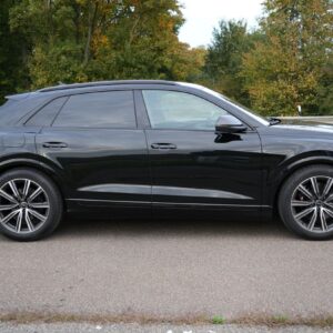 Audi SQ8 Seite