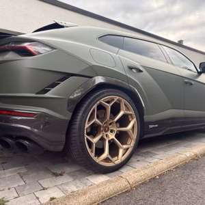 Lamborghini Urus hinten