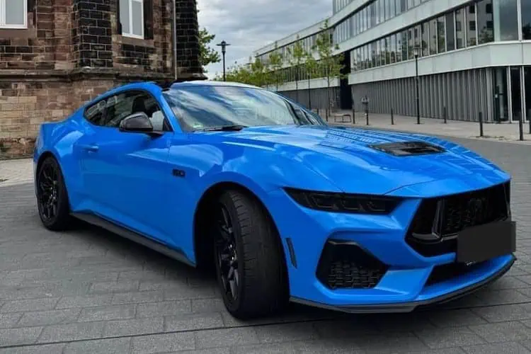 Ford Mustang GT Dark Horse mieten in Saarbrücken