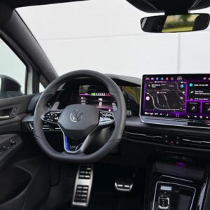 Golf 8 R Cockpit