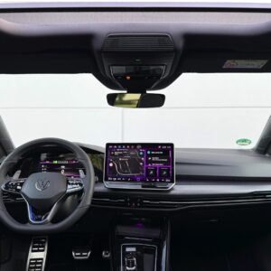 Golf 8 R Cockpit