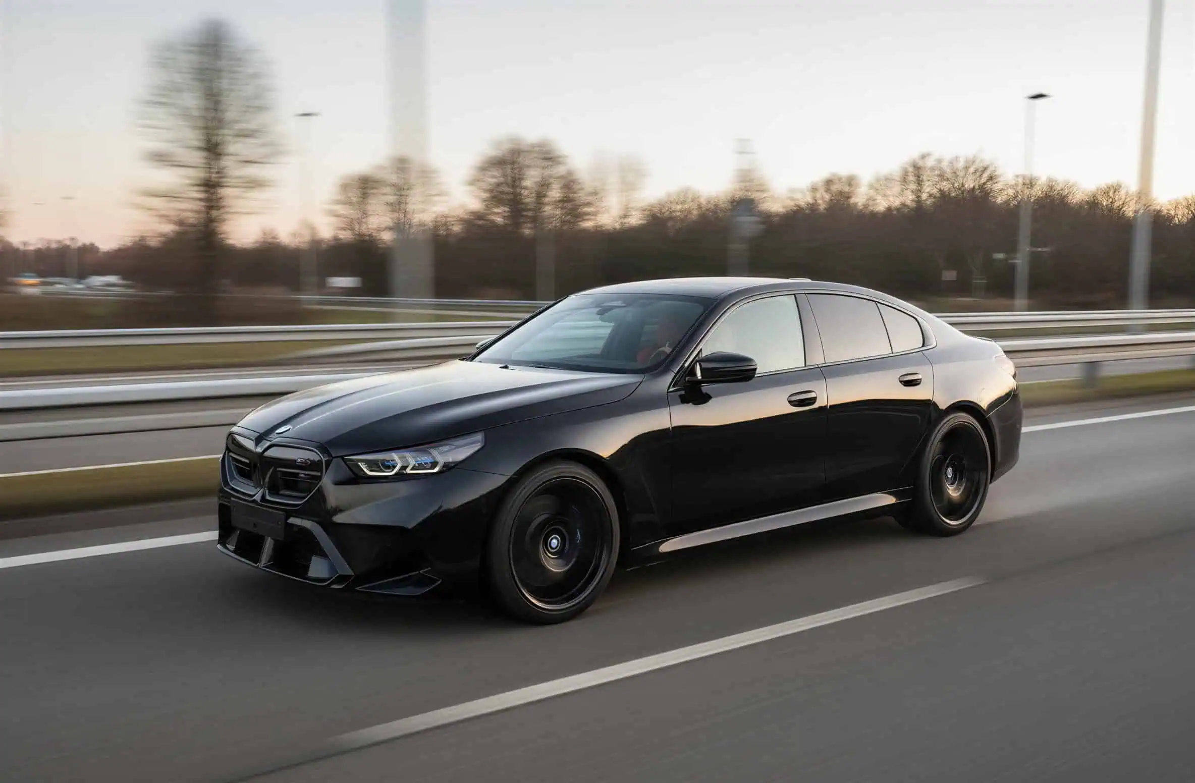 BMW M5 Limousine 2025 mieten in München hero