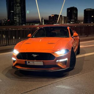 Ford Mustang GT Coupé V8 vorne