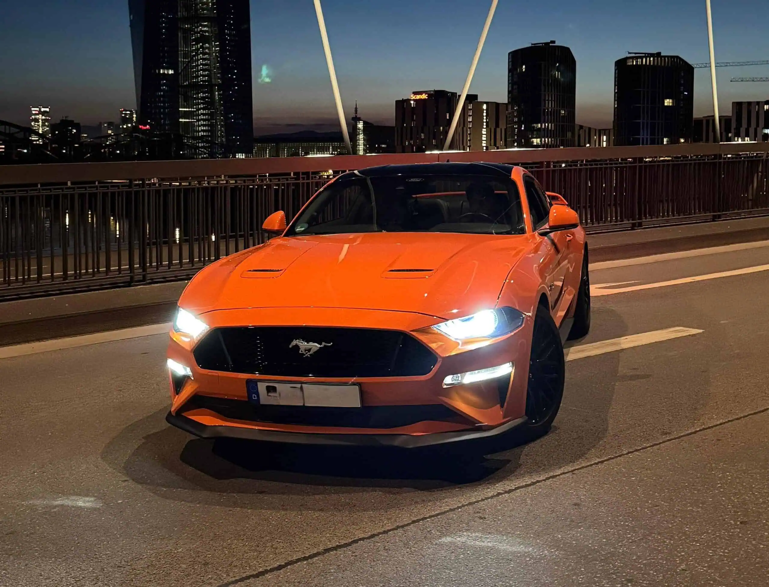 Ford Mustang GT Coupé V8 vorne