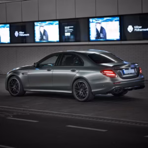 Mercedes E63 AMG seite